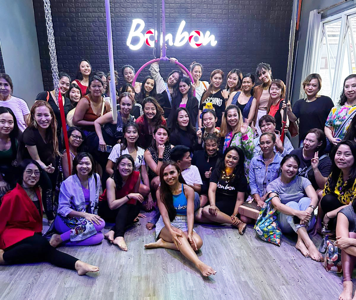 BonBon Pole and Aerial